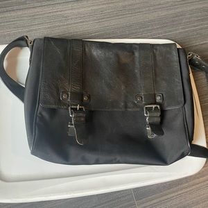 Leather & canvas Kenneth Cole messenger bag